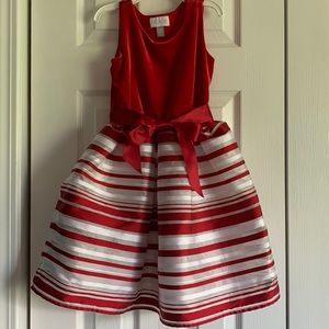Children’s Place Kids size 7/8 Holiday dress, red, white, and light gray